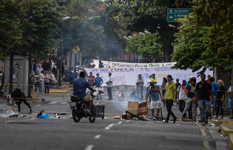 委内瑞拉突然出现反对派政权 如此混乱的局势会演变成内战吗|军情观察