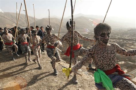 青海武警：坚守战位 守护青藏铁路-人民图片网