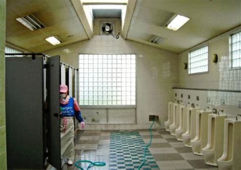 遇“三急”一键“找厕”很方便！我市城镇完成新建和改造公厕680余座