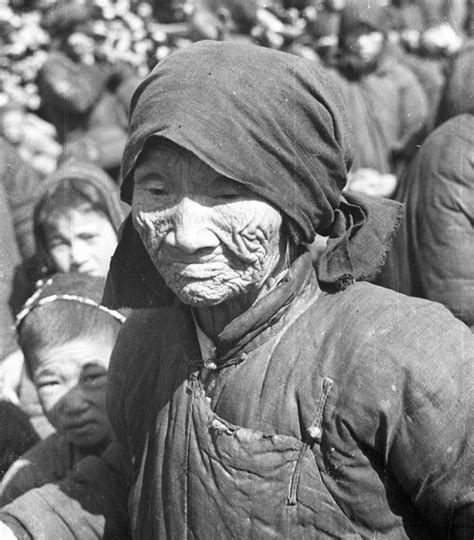 老照片：一场中国人不能承受的灾难，也是人类历史有名的饥荒之一