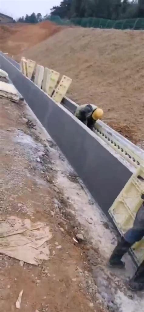 现浇水沟塑钢模板 三面沟塑料模板 水沟定型模排水沟胶模板轻快好-阿里巴巴