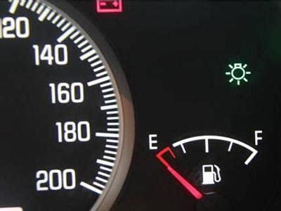 如何使用油耗仪来测量汽车燃油的消耗量？-电子发烧友网