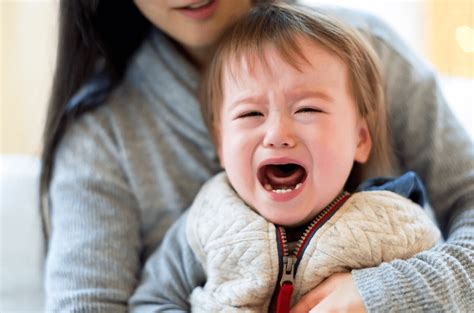 婴儿哭闹不止的八大原因（婴儿爱啼哭）-幼儿百科-魔术铺