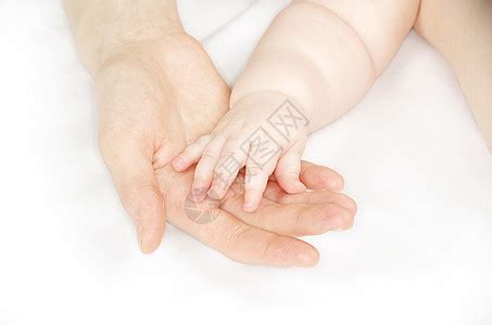 婴儿的手女士生活孩子手指儿子身体妈妈男生新生父母高清图片下载-正版图片321087139-摄图网