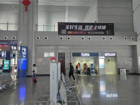 春运前夕，全国铁路首个军人候车室在上海火车站重新装修启用
