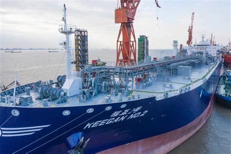 江南造船厂首制120TEU船河海直达集装船定位分段四方见证 - 在建新船 - 国际船舶网