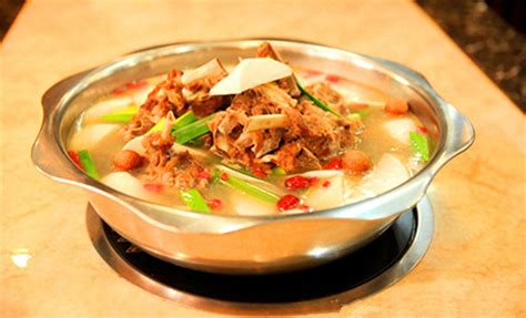 羊蝎子铜锅,中国菜系,食品餐饮,摄影素材,汇图网www.huitu.com