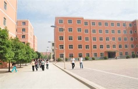 武汉市电子信息职业技术学校||专业|学校地址