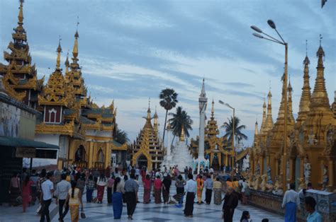 缅甸，人文文化，缅甸夜景视频素材,延时摄影视频素材下载,高清3840X2160视频素材下载,凌点视频素材网,编号:438552