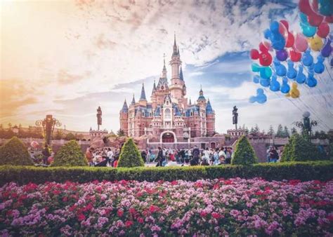 上海迪士尼乐园公布今年6月正式开业 占地超过6000亩
