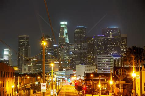 洛杉矶市中心晚上与城市建高清图片下载-正版图片502543623-摄图网