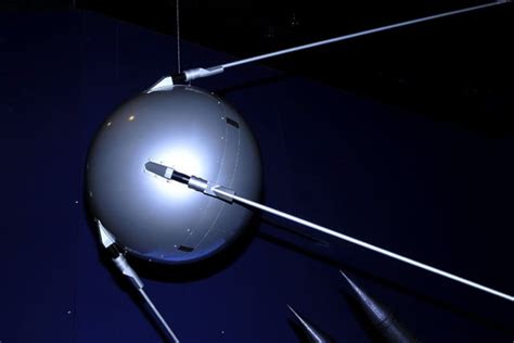 Sputnik Vector SVG Icon - SVG Repo