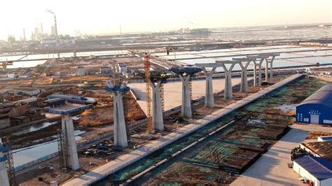 G228丹东线滨州段项目套尔河特大桥主桥墩正在加紧施工 - 焦点图 - 滨州频道
