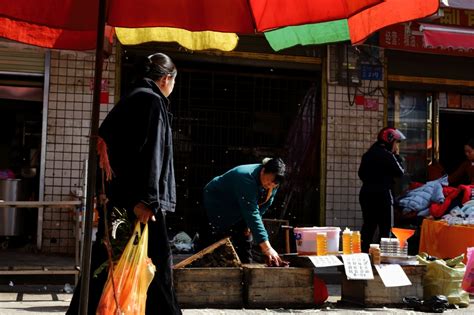 卖蜂蜜的人 - 犁冰 - 富士（中国）极致影像- FUJIFILM
