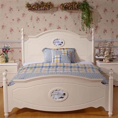 智慧家庭:欧式床效果图—尊贵与舒适的并存_南充装修装饰网