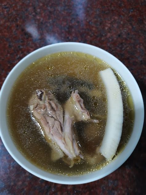 【简单易做的椰子鸡汤的做法步骤图】小猪妈妈家的美食_下厨房