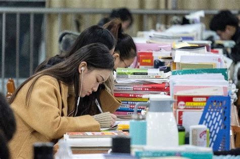2019冷门专业排行_2019年中国大学专业薪酬排行榜,第1名月薪过万,超级冷(2)_排行榜