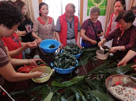 南京端午彩粽制作传承人走进大厂街道周洼社区开展非遗传承活动_中国江苏网