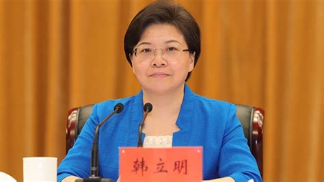 南京迎来首位女市长 曾因“携匾上任”被人熟知_凤凰网