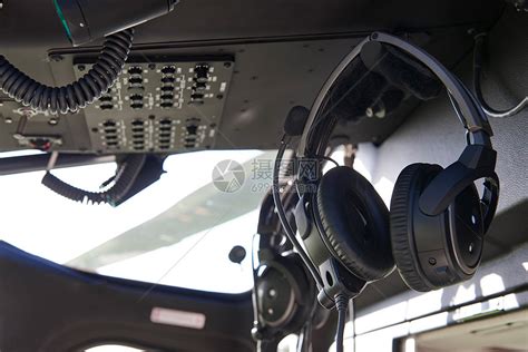 宽视小型直升机驾驶舱控制板和高清图片下载-正版图片505803183-摄图网