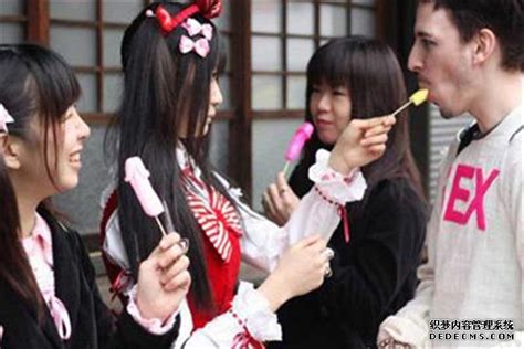 日本神道生育节日：供奉男性生殖器的节日（衍生于17世纪）_小狼观天下