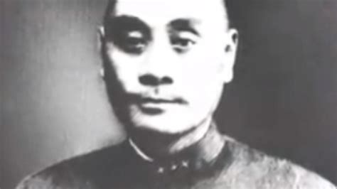 民国时期军阀刘湘和刘文辉本为一家人，为什么互相大开杀戒？