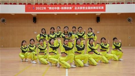 群贤小学排舞队获全国排舞冠军赛六个特等奖