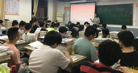 绘就新蓝图，开启新征程——长沙市恒定高级中学2023届高复班开课 - 融媒聚焦 - 新湖南