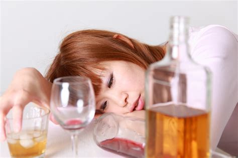 怎么解酒快最有效方便（经常喝酒的人，吃什么能快速醒酒？市面上的解酒药真的有效吗） | 说明书网