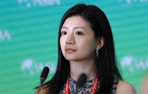 中国最漂亮的五大女富豪，身家几十亿到百亿__财经头条