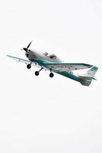 湖北首款民营企业自主研制飞机首飞成功-人民图片网