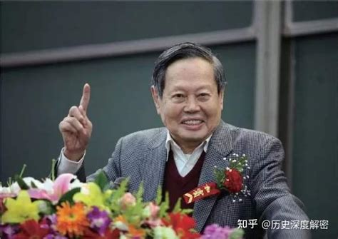 中国近现代十大最著名科学家，杨振宁钱学森名列榜首_巴拉排行榜