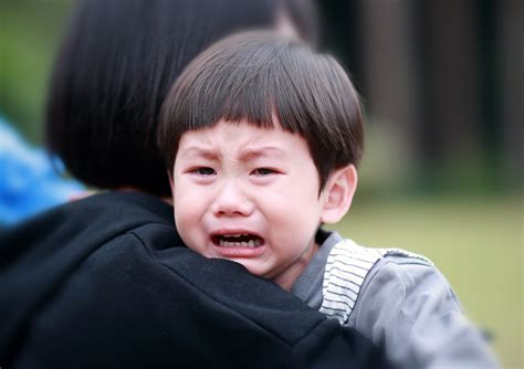 72岁母亲对丢失43年儿子含泪道歉：对不起，我把你搞丢了_李先生_江汉区_平安