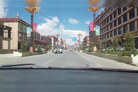 肖友才：千方百计加快甘孜新区开发建设进度 - 甘孜藏族自治州人民政府网站