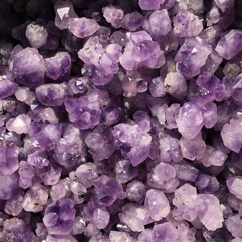 紫水晶有哪些功效与作用?紫水晶作用讲解-Derier钻戒官网