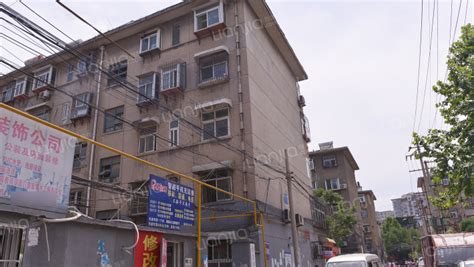 “老破小”有价无市，北京地区老旧二手房成交低迷|界面新闻