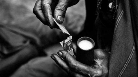 非洲割礼女性指的是什么（揭秘非洲残忍至极的女性割礼仪式） | WE生活