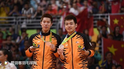 吴蔚昇前搭档自爆：在国家队压力很大 - 爱羽客羽毛球网