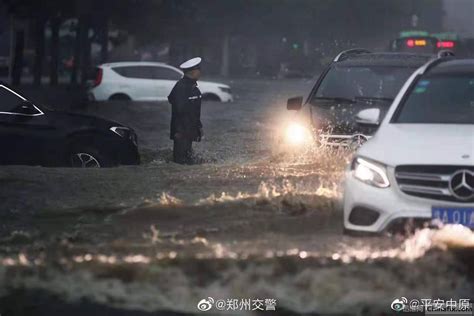 郑州720特大暴雨，亲历者讲述地铁被困经历，错过了哪些自救机会_车厢