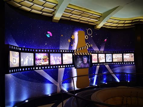 2024大光明电影院玩乐攻略,...影院是国内现存最古老的影...【去哪儿攻略】