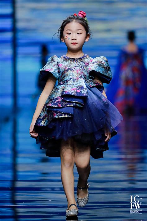少年出色国出彩，李宁YOUNG亮相2020西南国际少儿时装周-中国网