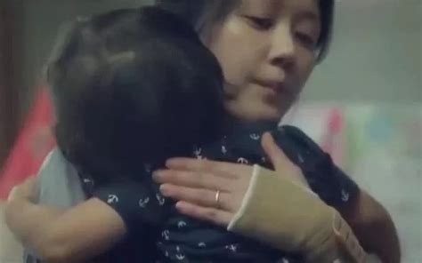 汶川地震幸存女孩14年后，戴假肢再遇消防员，被高颜值蓝朋友表白|汶川地震|消防员_新浪新闻