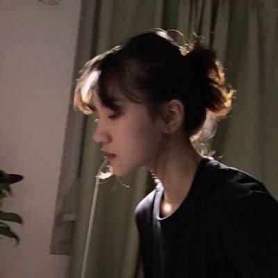 甜美女生小夹子头像图片