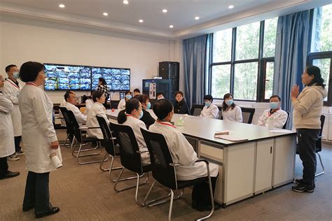南京医科大学第一附属医院为2020级临床药学专业新生带来别开生面的实训课程