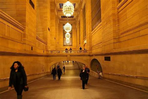 世界第一大的火车站，是纽约著名的地标性建筑，也是一座艺术馆！