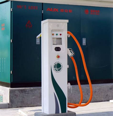 新能源充电桩充电收费标准，新能源汽车充电桩怎么收费_车主指南