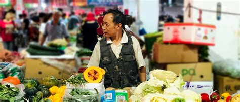 “走，一起去逛唐山菜市场！”_凤凰网