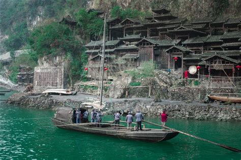 湖北宜昌：香溪河上建“琵琶桥”-人民图片网