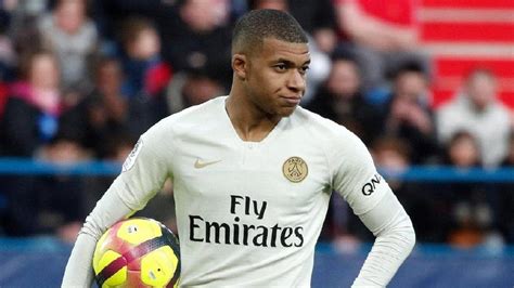 姆巴佩年薪多少