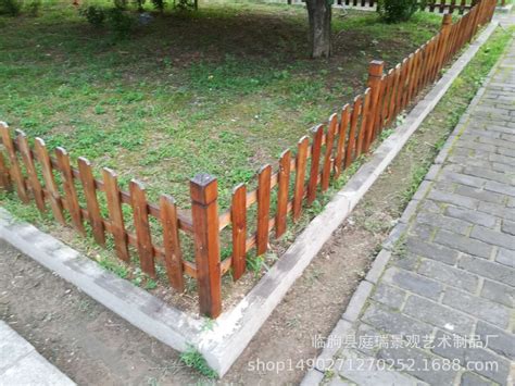 加工实木栅栏 防腐木碳化木栅栏围栏护栏 防腐木篱笆护栏-阿里巴巴